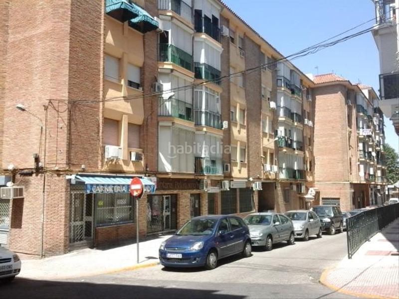 Foto 400ed0c9-0ba2-4914-9f05-d897f2488d15. Local comercial en Barrio Alto San Juan de Aznalfarache