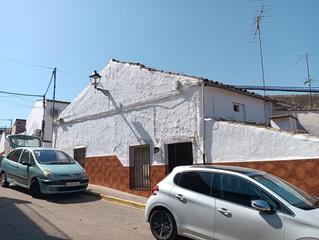 Casa adosada en Navas de San Juan. Venta de adosado en las navas de san juan, jaen.