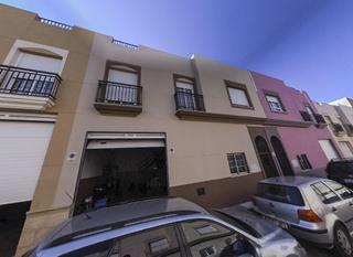 Reihenhaus in Carretera Mojonera - Cortijos de Marín