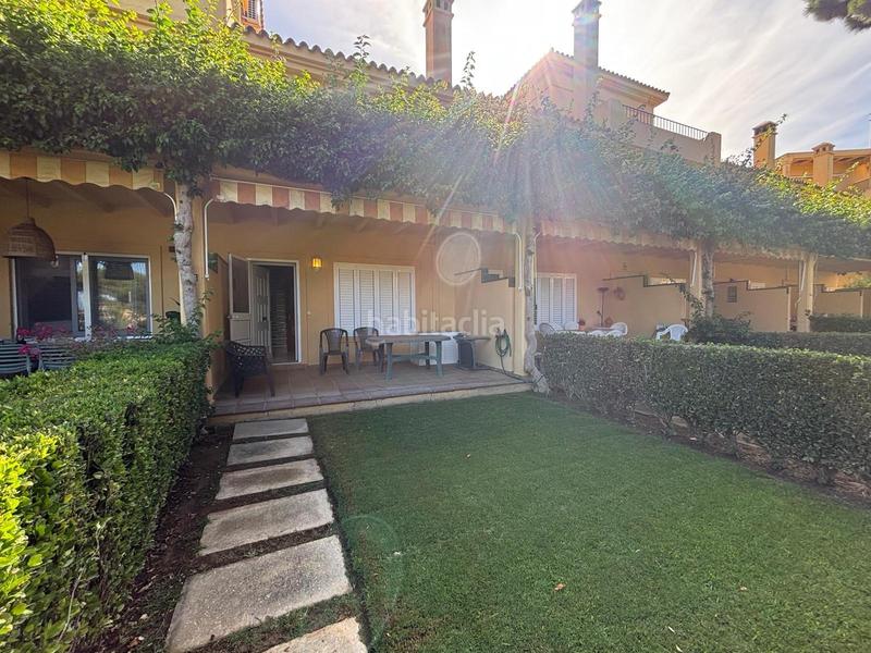 Foto 34a32892-c8fa-4eac-91ad-7470a84981c0. Casa adossada amb piscina a Novo Sancti Petri Chiclana de la Frontera