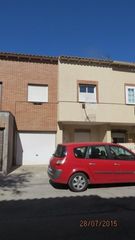 Casa adossada a Ajofrín. Se vende adosado en ajofrín. sin posesión, no se puede visitar.