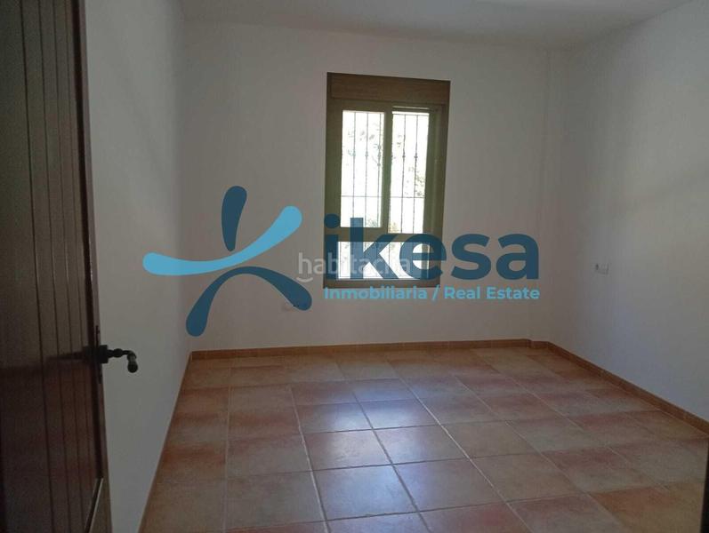 Foto 0f8d3a75-f95b-4a6c-ae1a-626e253eb64e. Piso venta de piso almería en Paterna del Río
