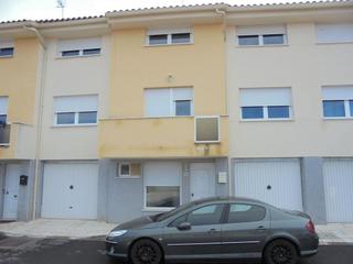Maison jumelée à Borox