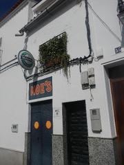 Casa adossada a Fuente de Cantos