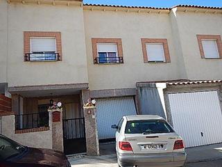 Casa adossada a Magán