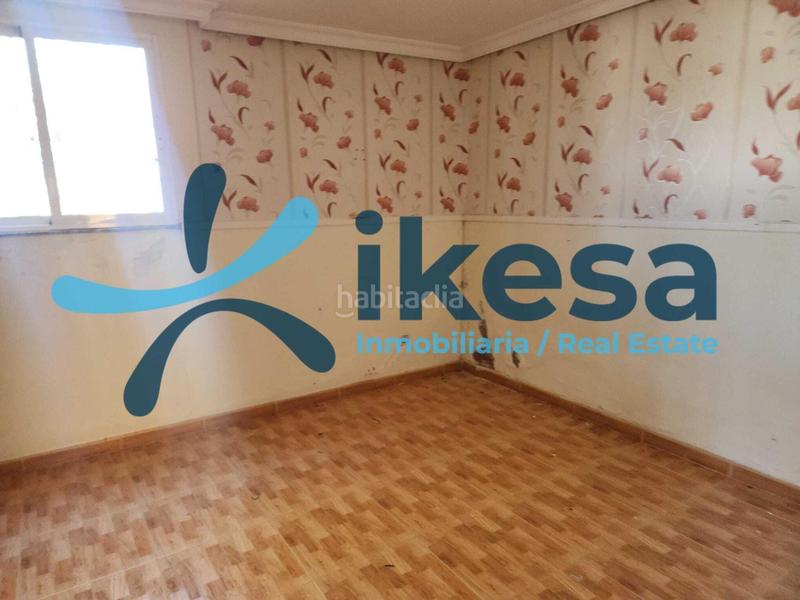 Foto 939b9a91-74c1-4ddc-847b-ffe70a5069e3. Chalet en La Estación Badajoz