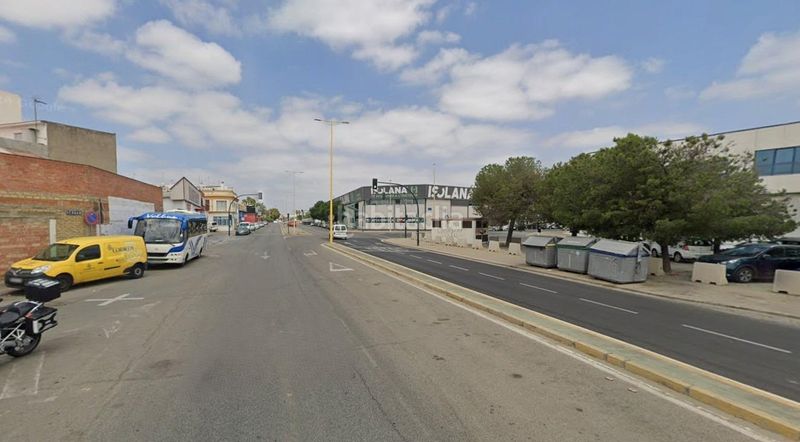 Foto 1d7c326b-95fb-46e0-abaa-4f0de76bc63a. Casa amb aparcament a Palmete Sevilla