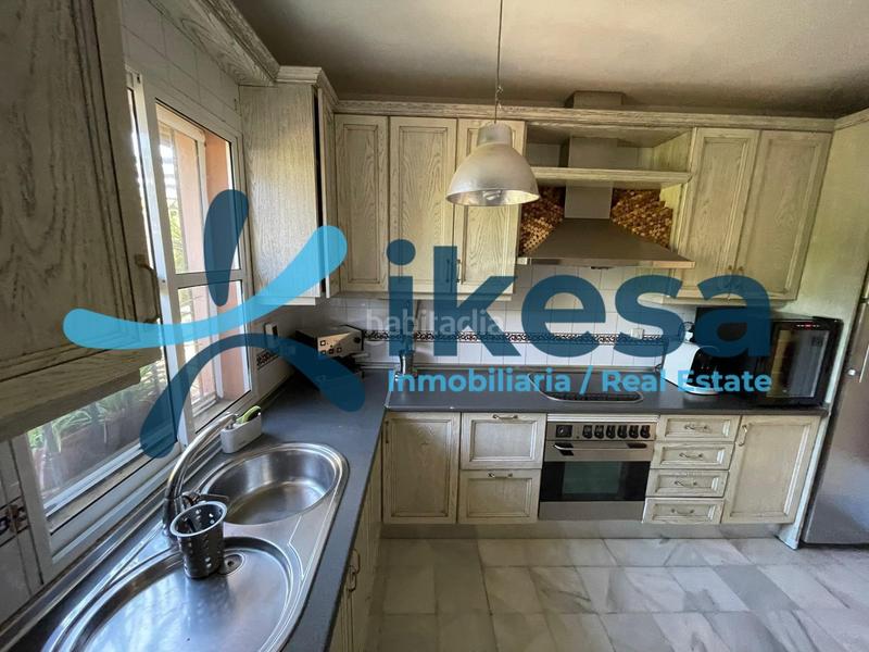 Foto 3318f370-6491-46f2-8006-f51f61e40550. Casa amb aparcament piscina a Valencina de la Concepción