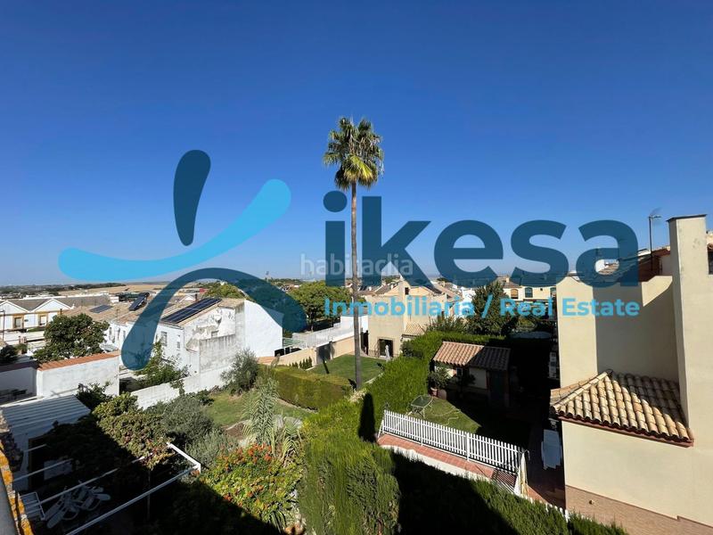 Foto 9f0b27b4-3baa-47dc-ae93-409016b6ff7c. Casa amb aparcament piscina a Valencina de la Concepción