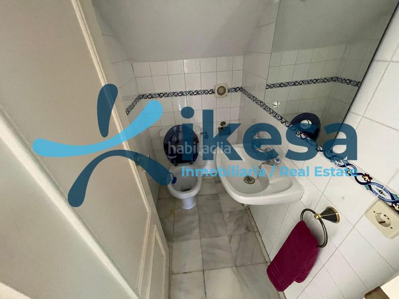 Foto c95e1a9a-ae1b-4a4b-a3fe-8e5da2688da3. Casa amb aparcament piscina a Valencina de la Concepción