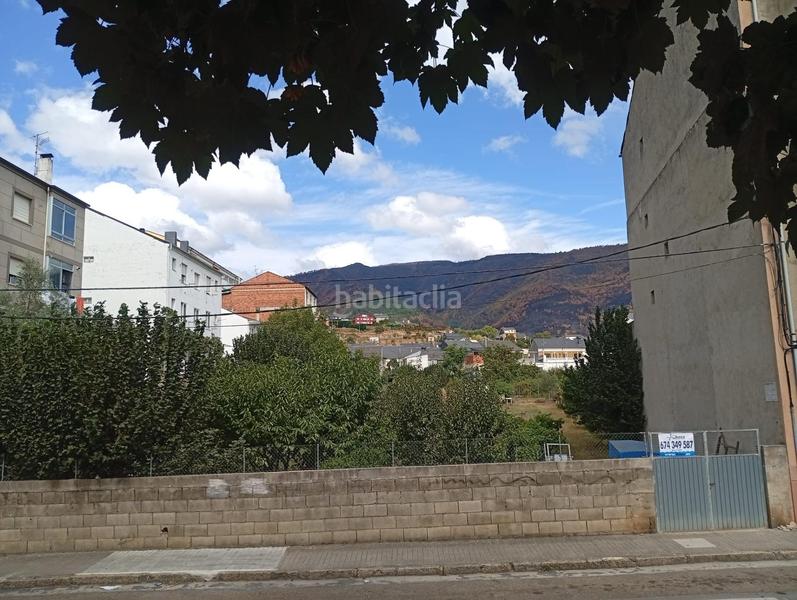 Foto ca83f08e-3083-47af-9343-5592bcf24444. Terreny residencial a calle de la circunvalación 104 a Rúa (A)