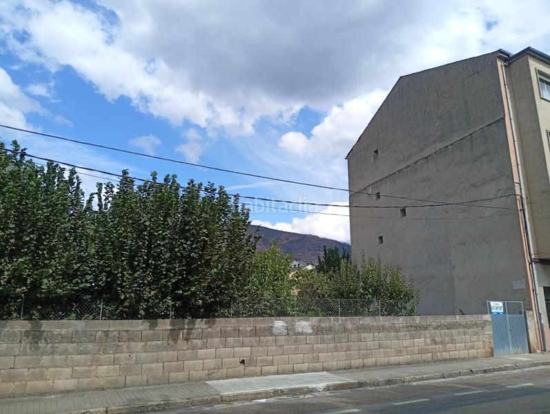 Foto ece0a96f-0b43-4deb-b5b9-8709057d1aa5. Terreny residencial a calle de la circunvalación 104 a Rúa (A)