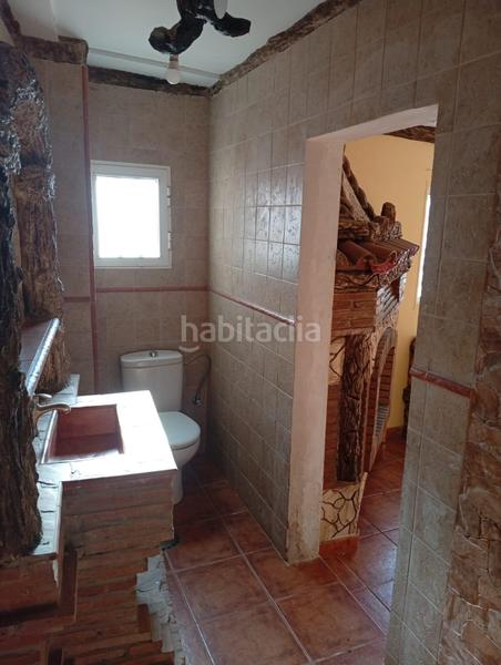 Foto 1628fcb1-7c26-423f-b94e-a091f6d5d0a8. Casa adosada unifamiliar adosado en la línea de la concepción en Línea de la Concepción (La)