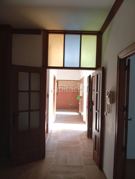Foto 19b0bbca-f8df-4757-9cbc-53bbae7c7b4d. Casa adosada unifamiliar adosado en la línea de la concepción en Línea de la Concepción (La)