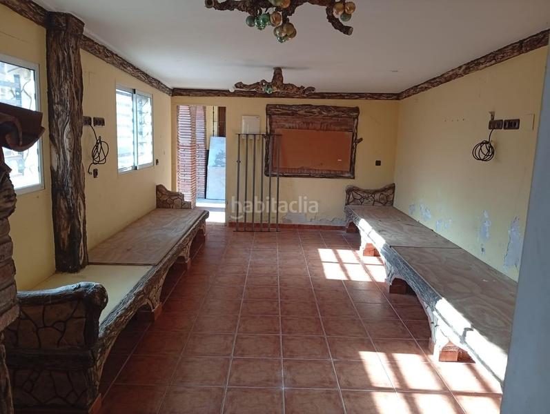 Foto 4415c530-6aac-439e-a094-c91b9fc76703. Casa adosada unifamiliar adosado en la línea de la concepción en Línea de la Concepción (La)