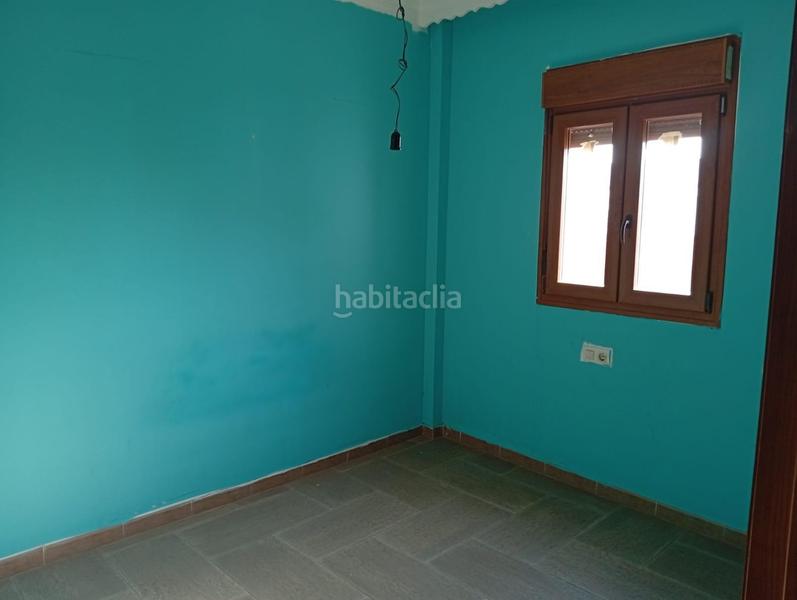 Foto 461b89a3-6a79-414a-82c1-ef28e52ba76c. Casa adosada unifamiliar adosado en la línea de la concepción en Línea de la Concepción (La)