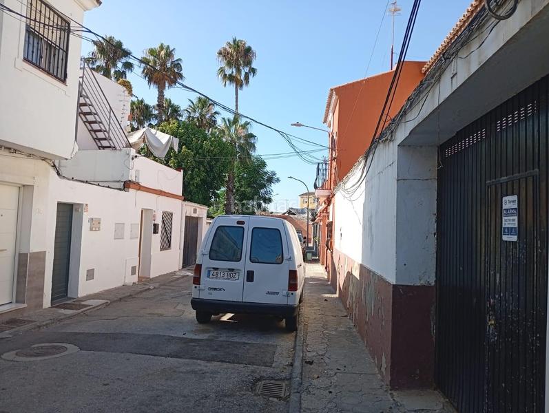 Foto 471df1c9-2172-48cb-94f3-bb273c54a54a. Casa adosada unifamiliar adosado en la línea de la concepción en Línea de la Concepción (La)