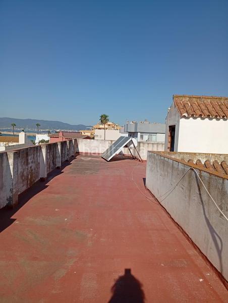 Foto 5f964582-3cdd-431c-832f-4e50499fa8a7. Casa adosada unifamiliar adosado en la línea de la concepción en Línea de la Concepción (La)