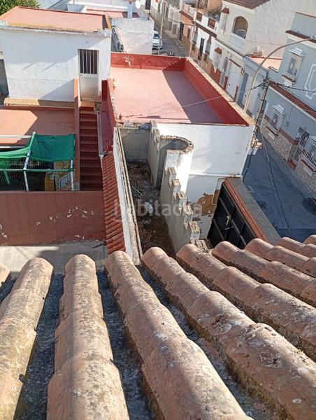 Foto 9fa0f412-4675-4d71-8e26-3abe5ad67a97. Casa adosada unifamiliar adosado en la línea de la concepción en Línea de la Concepción (La)