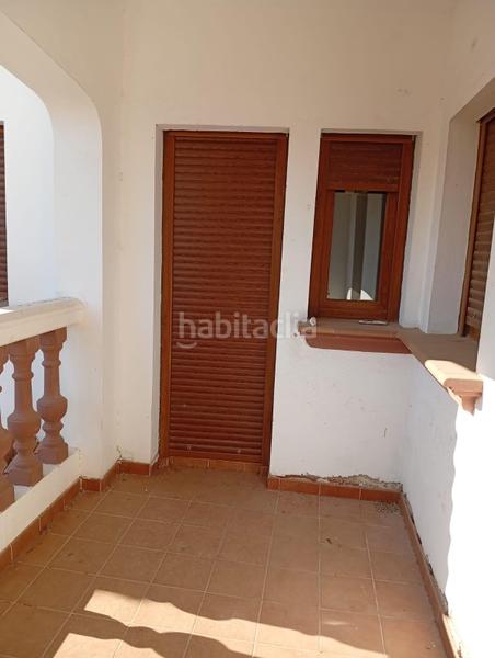 Foto a21f493b-2a81-4e63-b1c4-c43ba9af62f9. Casa adosada unifamiliar adosado en la línea de la concepción en Línea de la Concepción (La)