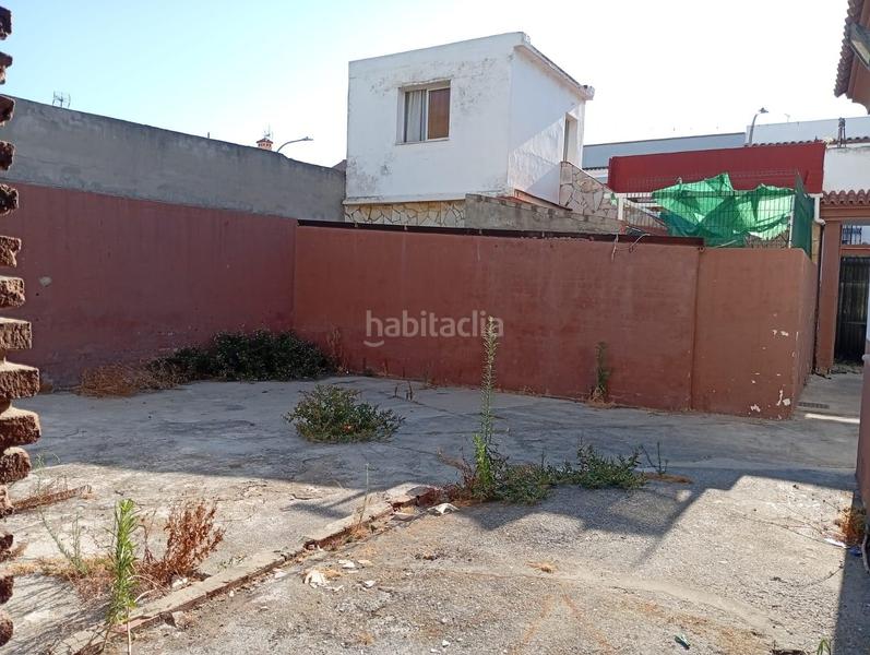 Foto e3c5ecd6-3951-4fb8-bd3d-9900a5e7ea2a. Casa adosada unifamiliar adosado en la línea de la concepción en Línea de la Concepción (La)