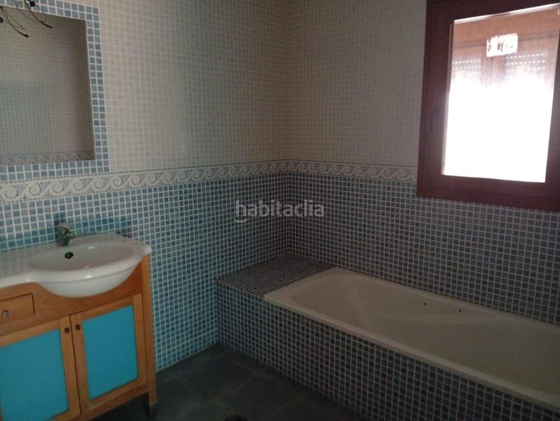 Foto e774c253-4de5-4bd7-9370-66839f6ae729. Casa adosada unifamiliar adosado en la línea de la concepción en Línea de la Concepción (La)