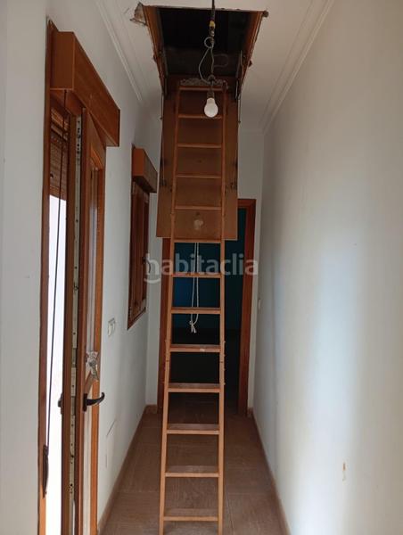 Foto f3cb4d0c-d038-4240-956b-7a5c552031e3. Casa adosada unifamiliar adosado en la línea de la concepción en Línea de la Concepción (La)