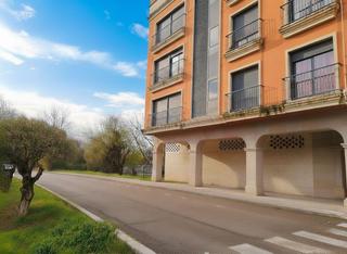 Local commercial à Calle de buenos aires. Conjunto de tres locales comerciales a la venta en o porriño  c