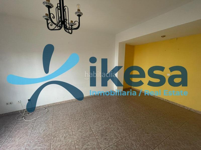 Foto 3ea94cb9-2fd1-4ab7-b082-c1299d315a53. Casa adossada a Gerena