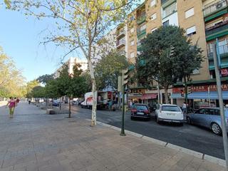 Appartement à Ciudad Jardín - Zoco. Piso con ascensor en ciudad jardin , frente a la plaza de toros.
