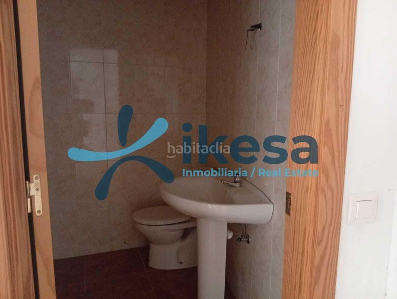 Foto 547701c1-c620-485a-97ff-393cf6a09fd1. Local comercial a Macael
