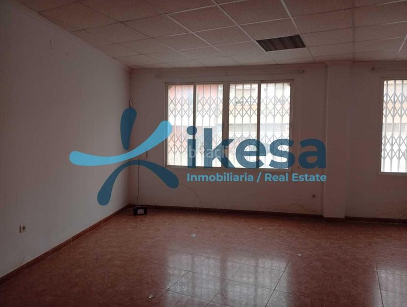 Foto b98c19b5-9f20-4235-bb5e-d95574045d46. Local comercial a Macael