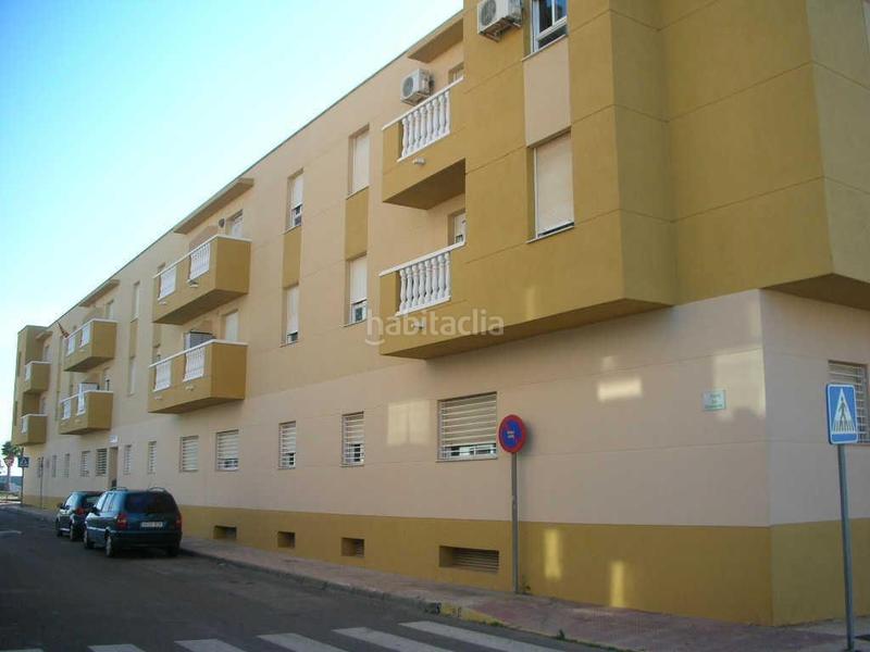 Foto fcb0106c-b9e7-4c0e-b137-02b3f196cefa. Flat with parking in Las Cabañuelas Vícar