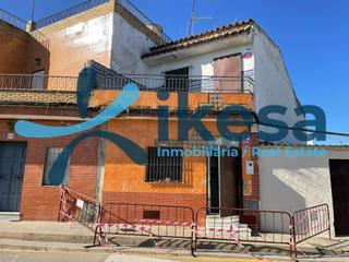Reihenhaus in Villamanrique de la Condesa