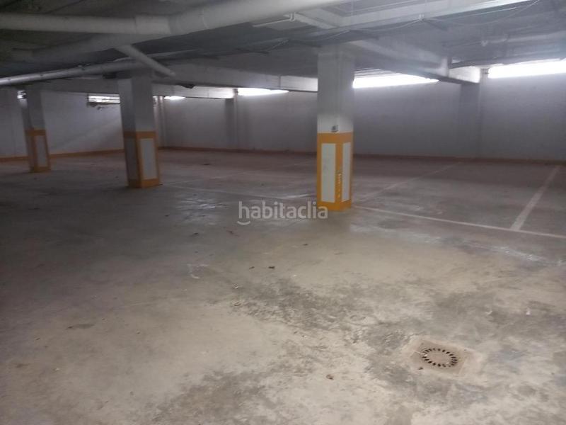 Foto 8fd33a6b-b76d-42b7-807c-a8128e37e85f. Posto auto in Pisa Mairena del Aljarafe