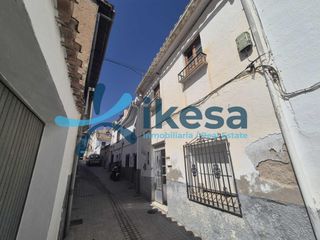 Haus en Baza. Venta de casa en baza granada