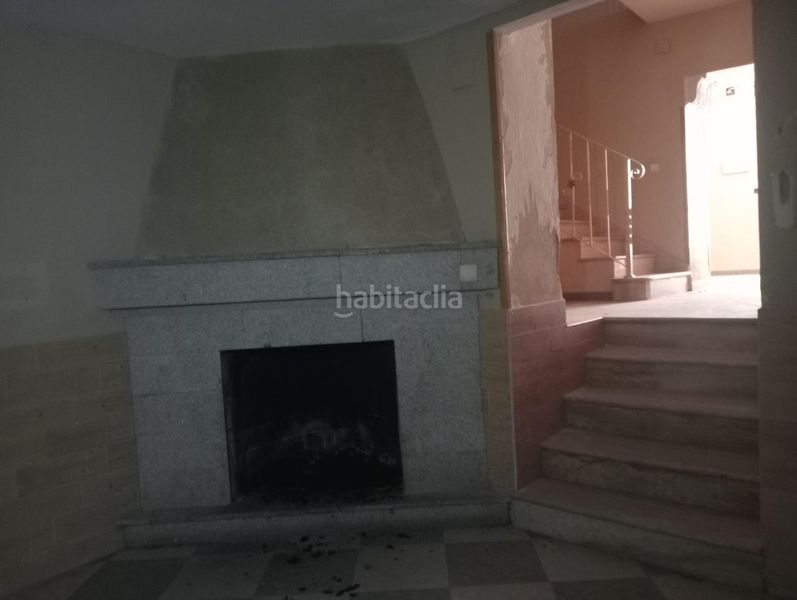 Foto ec5dc8aa-07eb-4305-977f-c276702eb758. Casa adossada a Mengíbar