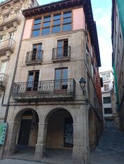 Edificio en Plaza del trigo 3. Edificio histórico en el corazón de ourense, junto a la catedral