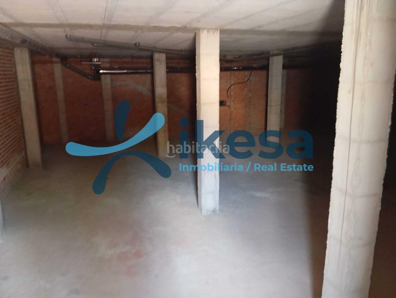 Foto 6935a1e4-291f-437a-8fb3-2767fb69a7a4. Local comercial a Baza