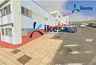 Local commercial à Gáldar pueblo. Venta de 2 locales  trastero en plaza ud.ejecucion ues n 2 gálda