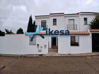 Maison à Marines (Los). Venta de casa adosada en los marines, huelva.