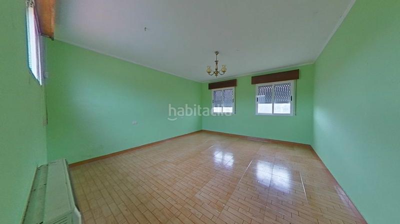 Foto 1fe2dcd0-75e0-45bd-87c1-2c76ed2f7fdf. Casa adossada a calle del campo 13 a Blancos (Os)