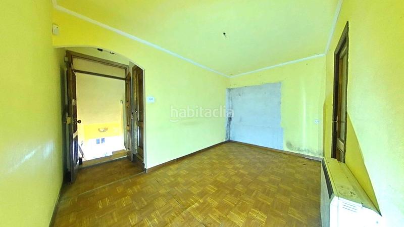 Foto 2cf8556c-2c13-4ef9-88dd-f74388101bd0. Casa adossada a calle del campo 13 a Blancos (Os)