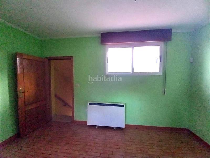 Foto a53be4c8-00e8-46a0-a02a-2daee2256ffc. Casa adossada a calle del campo 13 a Blancos (Os)