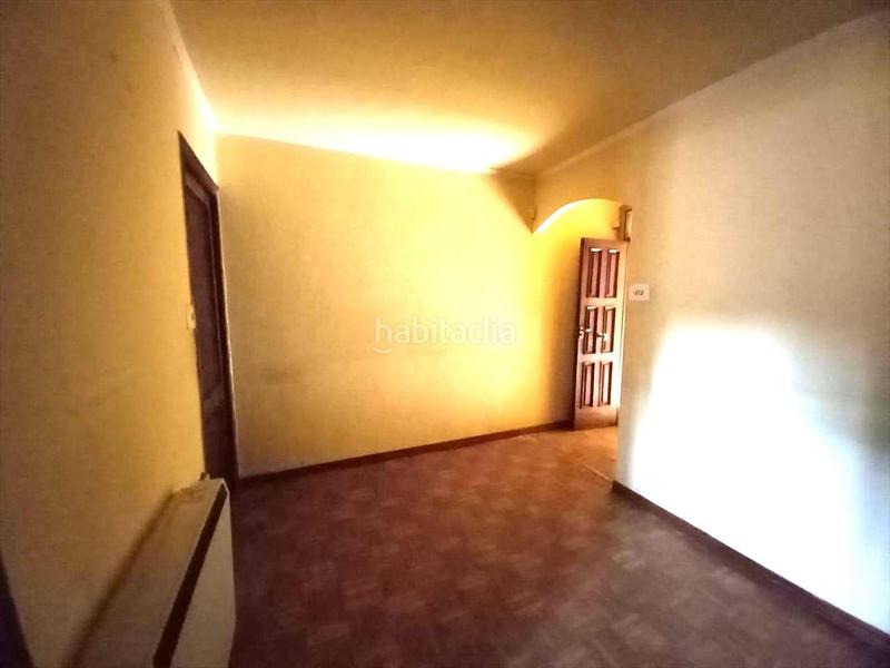 Foto f18046f7-5559-4c9b-b44a-d9ebc65e0215. Casa adossada a calle del campo 13 a Blancos (Os)