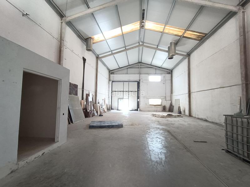 Foto 130d4ae7-e20c-4ed9-ba02-8612217c8a50. Nau industrial a Écija