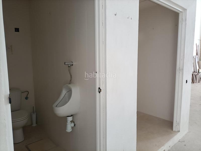 Foto 5905aca1-2460-450a-9306-953237b413f7. Nau industrial a Écija