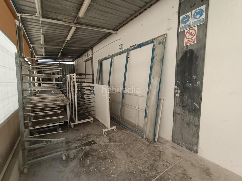 Foto 6d5673f6-1f2b-4be3-a228-af94ea2649d9. Nau industrial a Écija