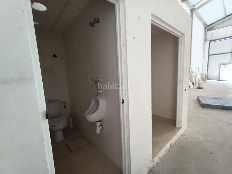 Foto 963dc13f-e83b-414a-b13d-487658d154db. Nau industrial a Écija