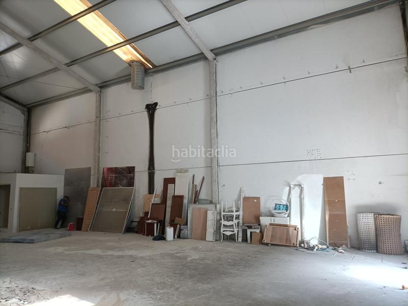 Foto a2d4385f-d5e3-4869-9d65-31e0acffa65a. Nau industrial a Écija
